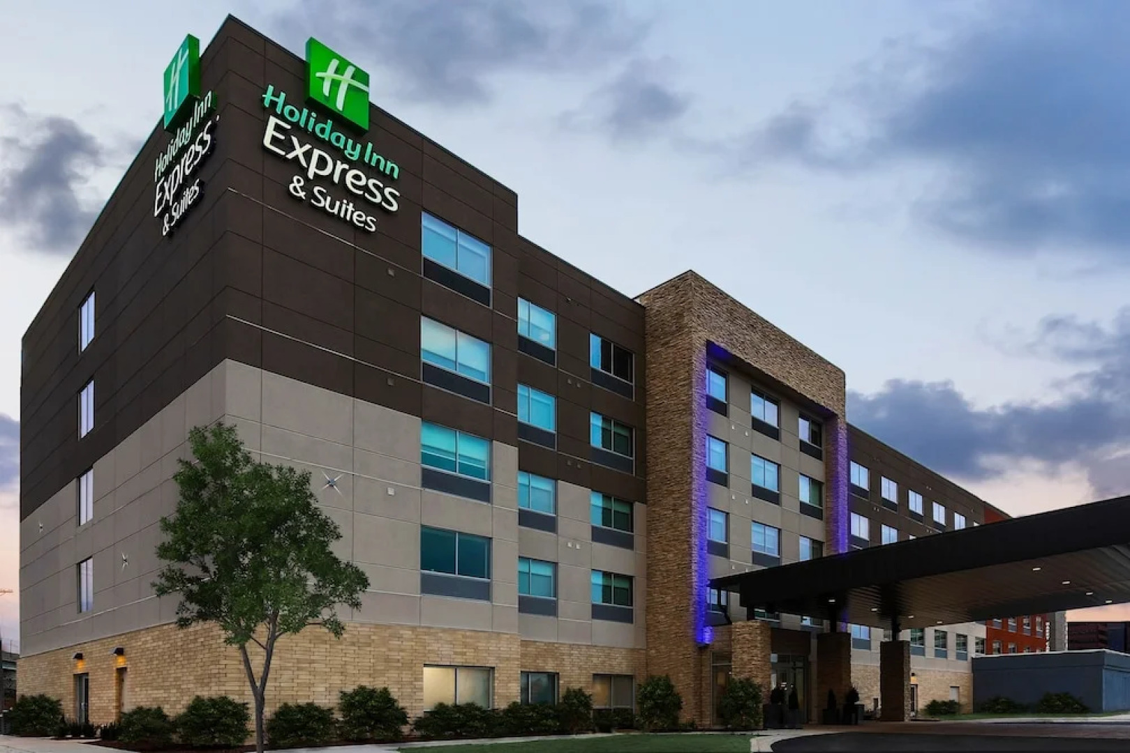 Holiday Inn Express & Suites Chicago O'Hare Airport