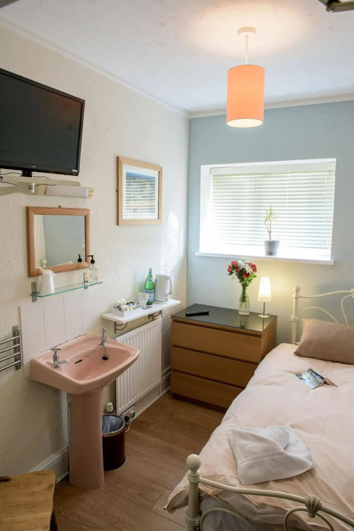 Leonardo's Guest House