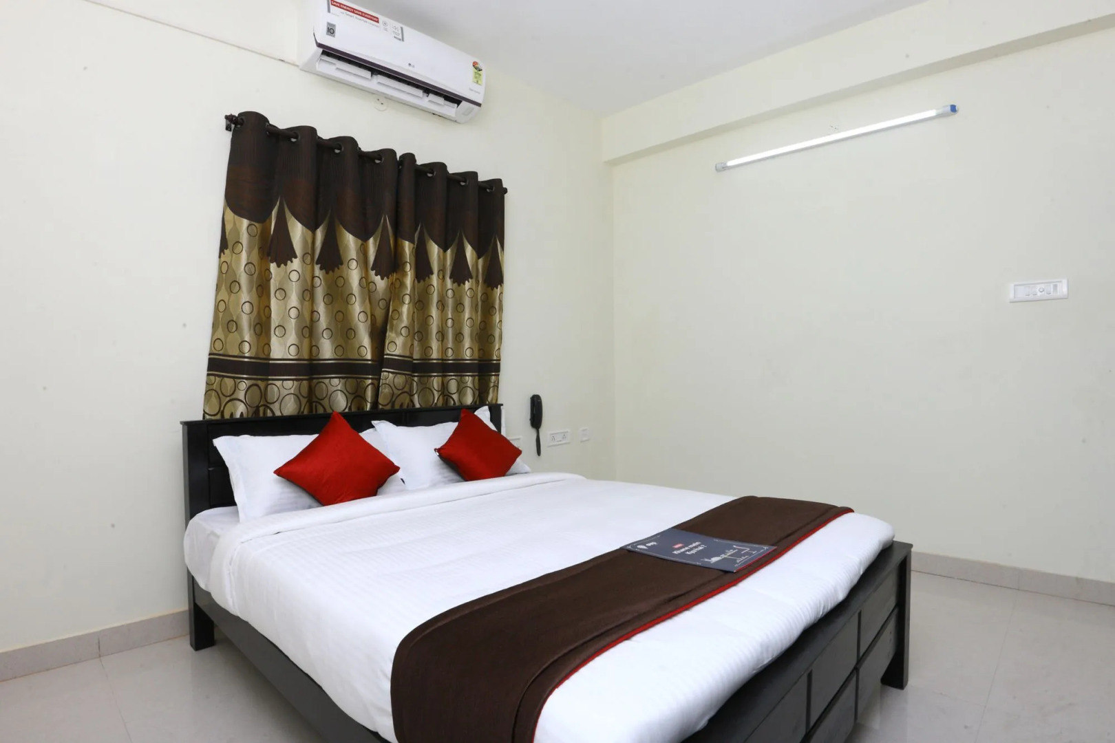 OYO 10027 Hotel Red Petal