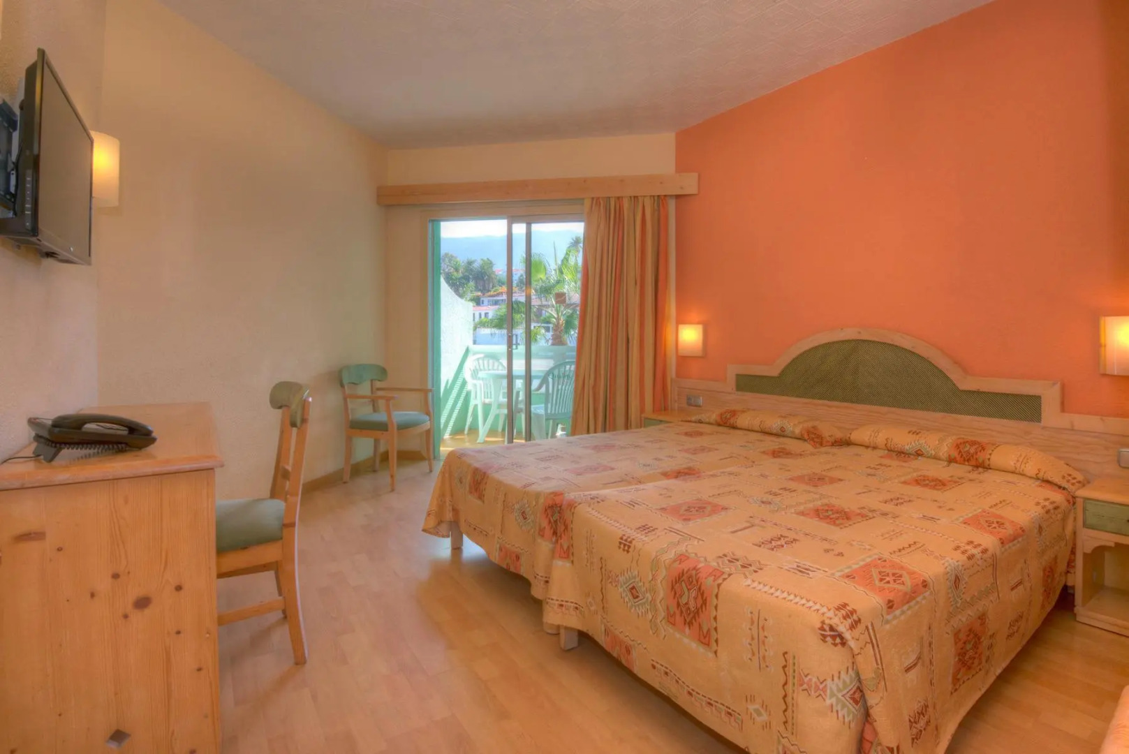 DC Xibana Park Hotel