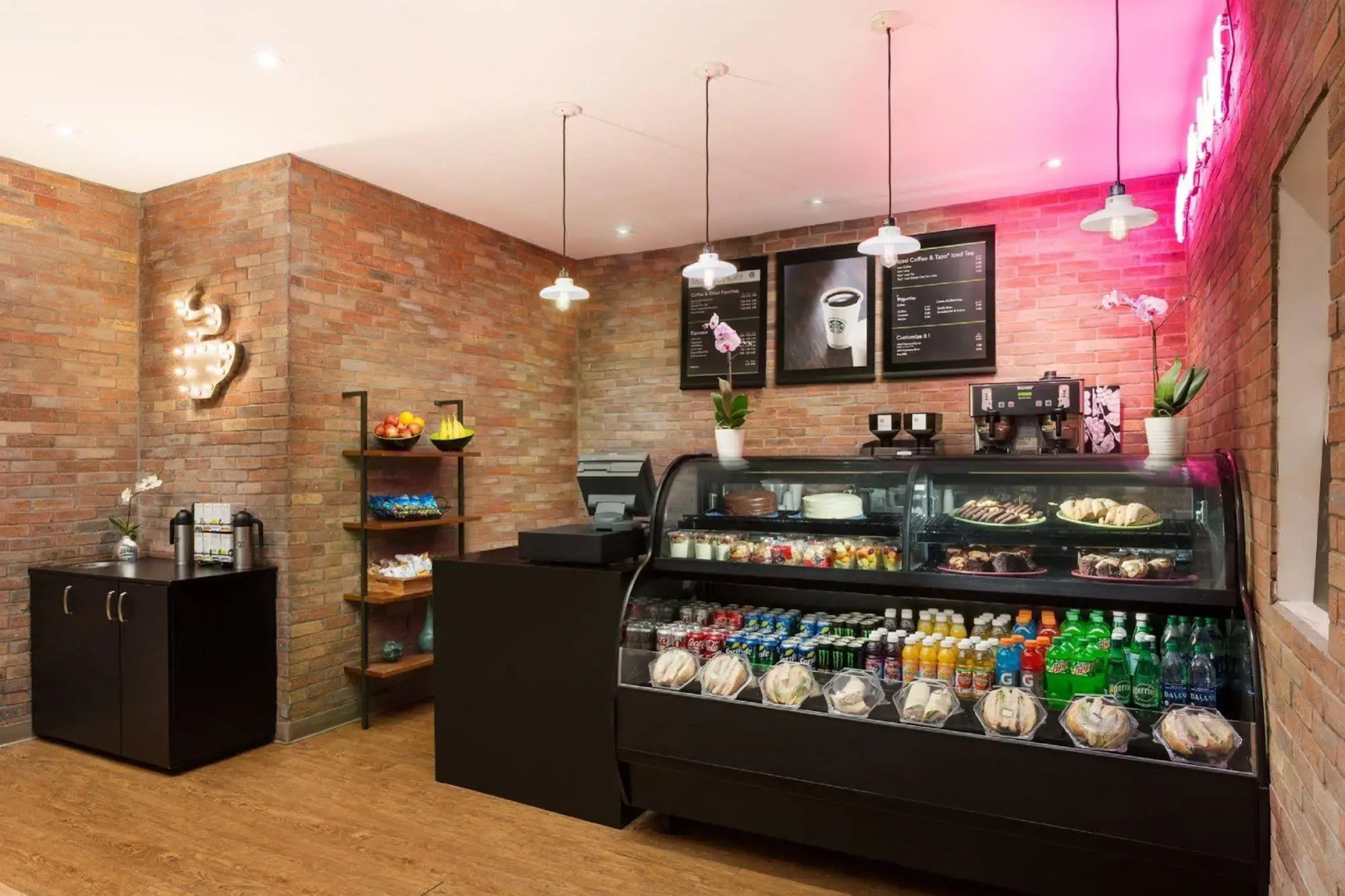 Sawgrass Grand Hotel and Suites Sports Complex