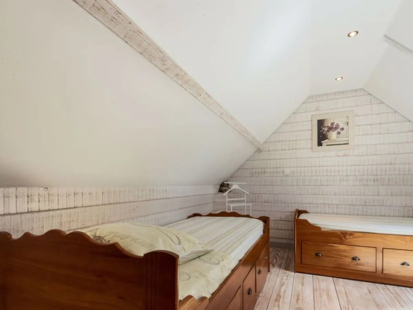 Holiday Home Zoé (CEZ407)