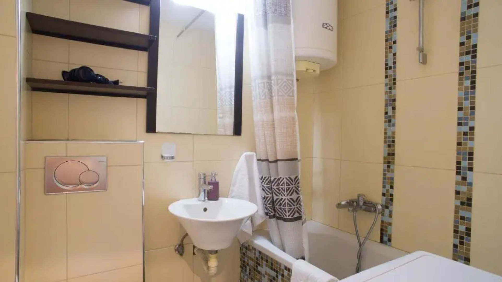 True Color Apartment