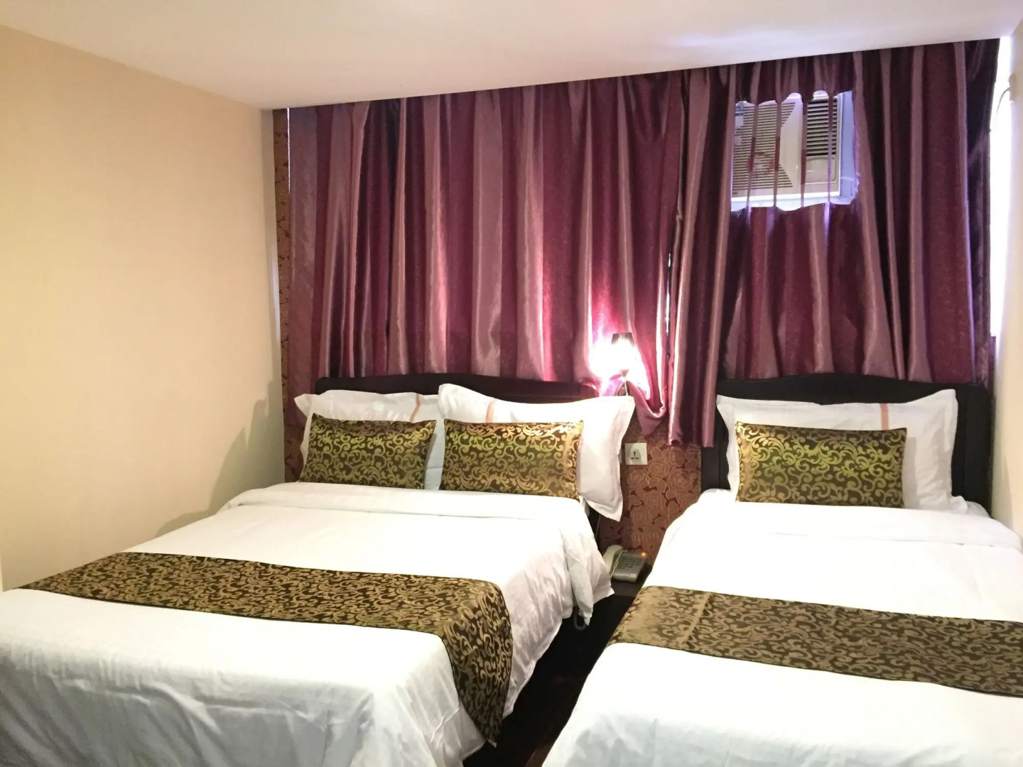 Seasons Hotel - Tsim sha tsui