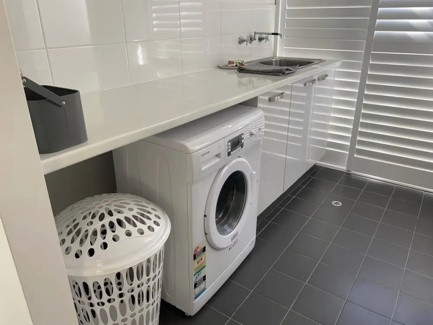 Alkimos Beach Family Accommodation