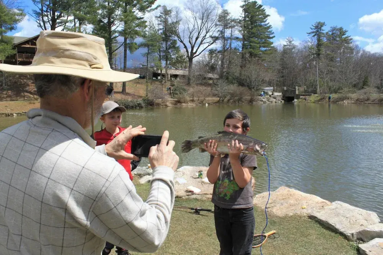 Mountainaire Inn and Log Cabins