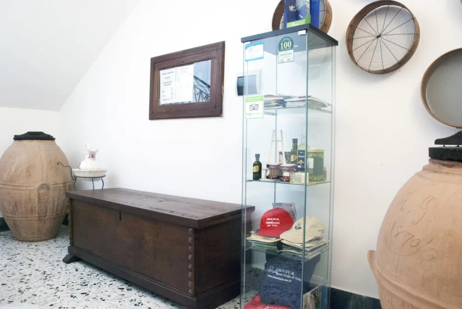 Apartment With 3 Bedrooms in Ceraso, With Wonderful Mountain View, Enclosed Garden and Wifi - 12 km From the Beach