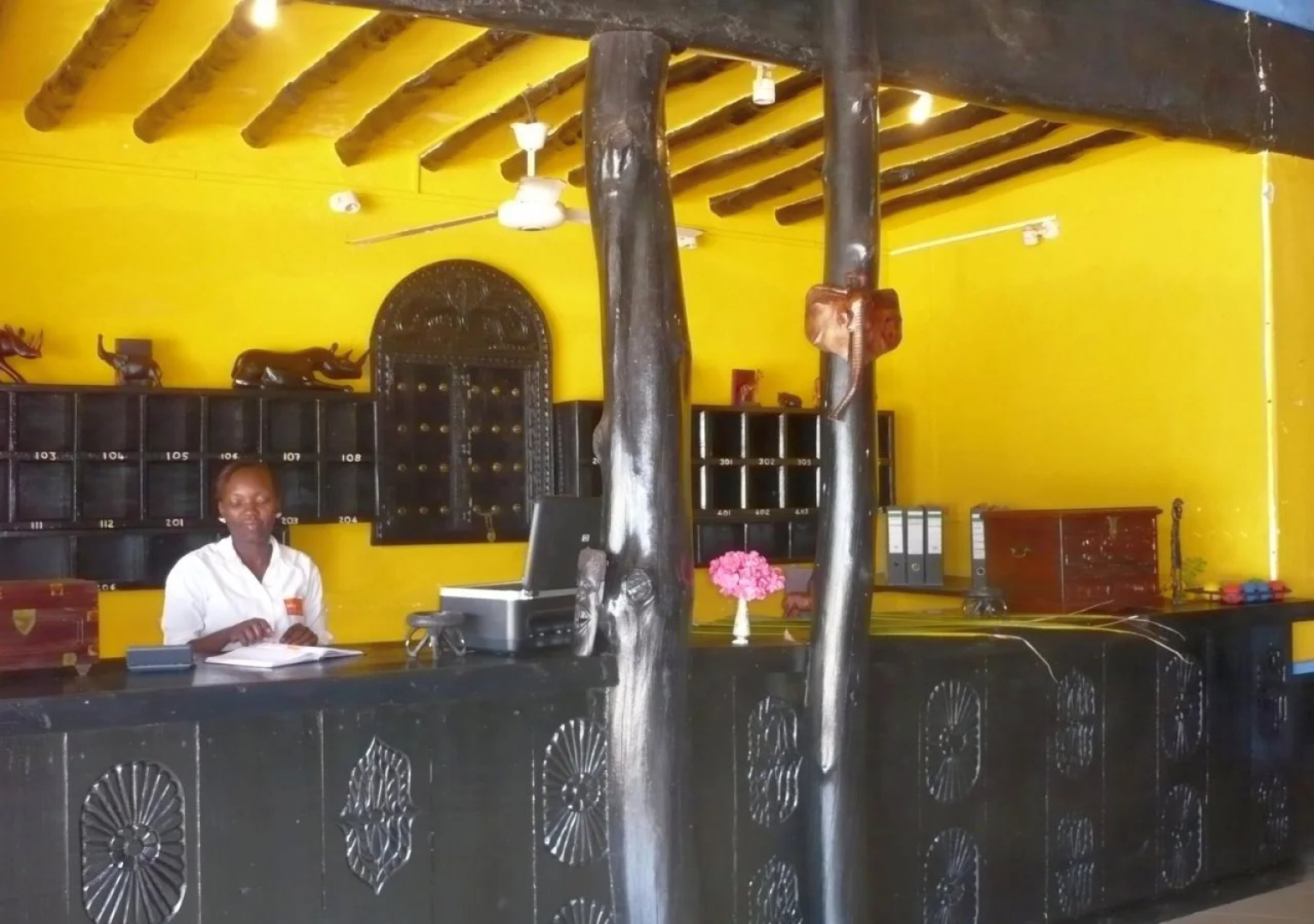 Nest Style Beach Hotel Zanzibar