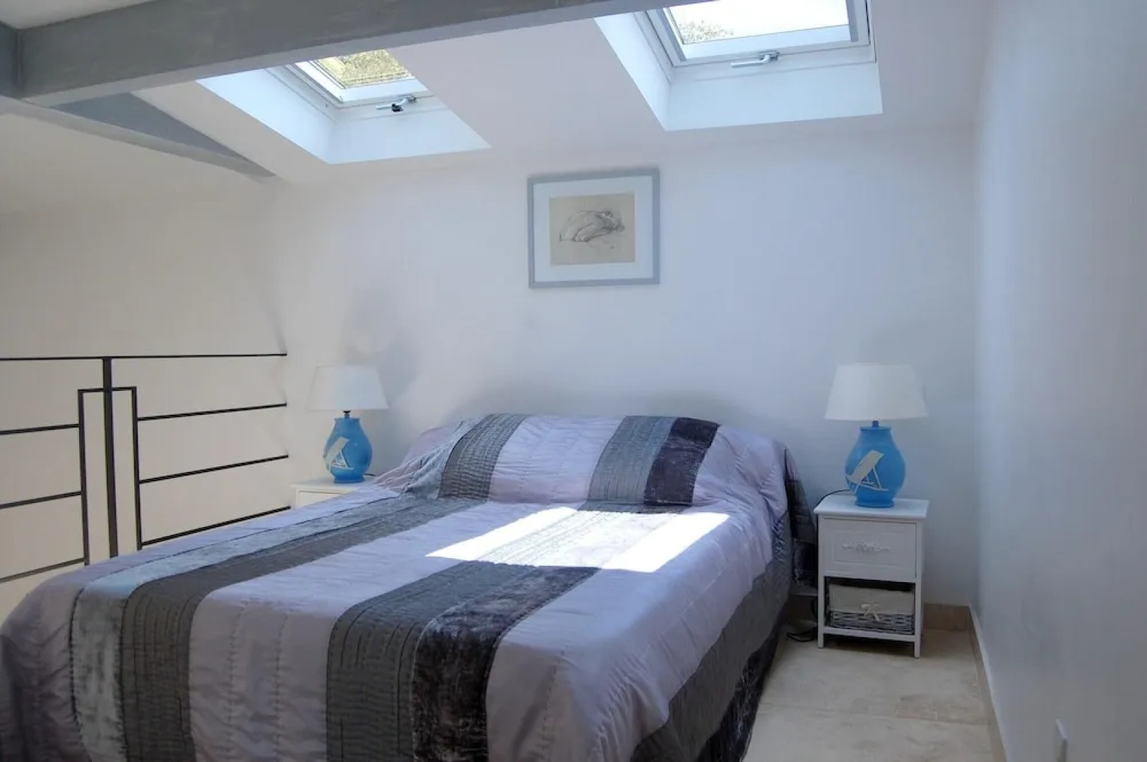 House With one Bedroom in Saint-marc-jaumegarde, With Pool Access, Enc