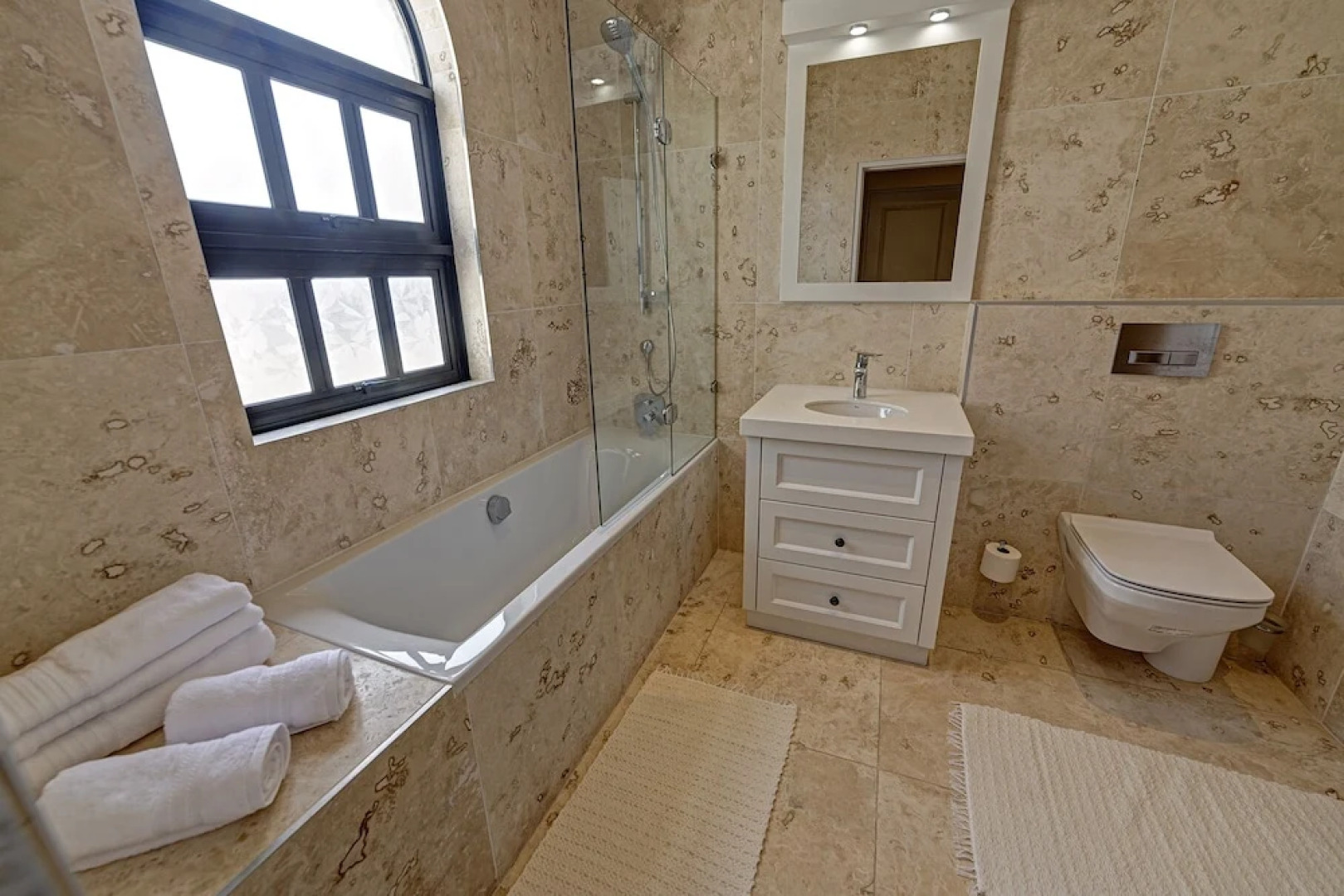 Lagoon Suites Boutique Hotel