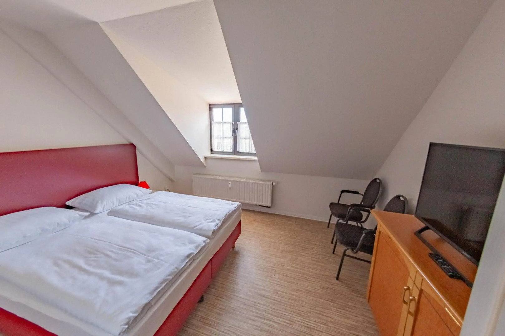 West Hotel an der Sächsischen Weinstrasse