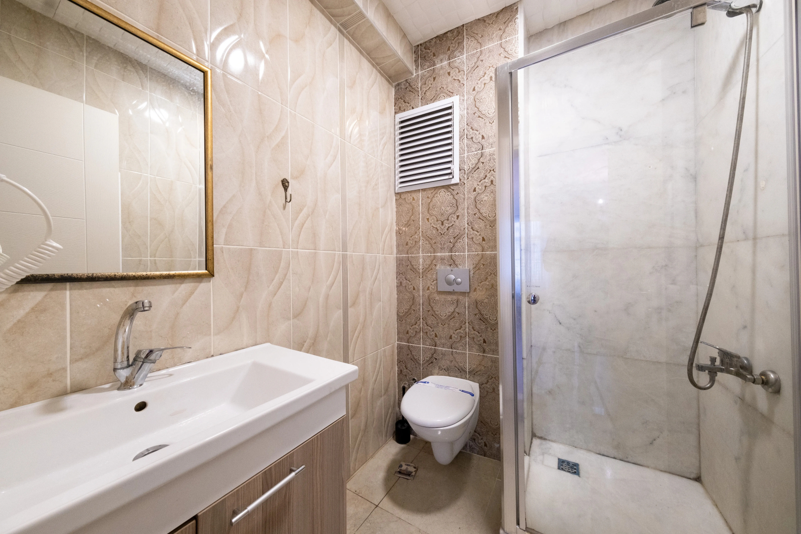 Frame Galata Hotel