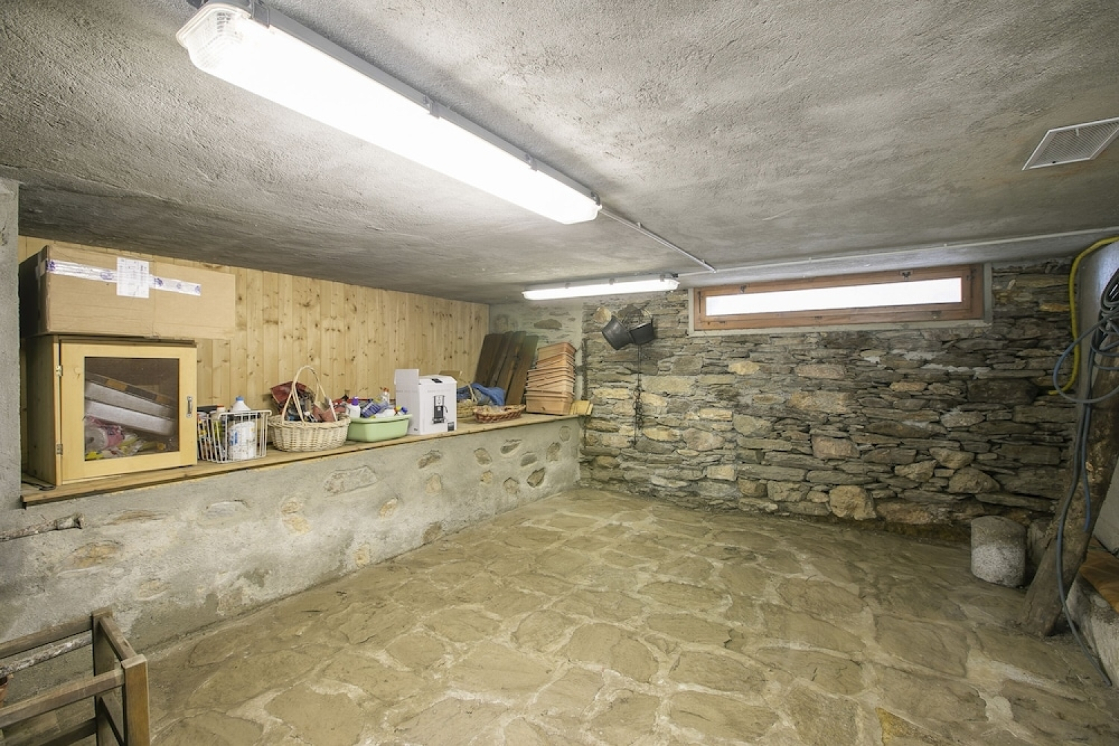 Magic Woodland Escape Lake View