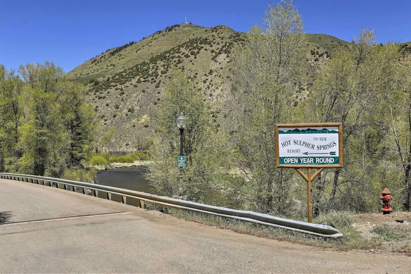 Hot Sulphur Springs Cottage - Near Resort & Rmnp!