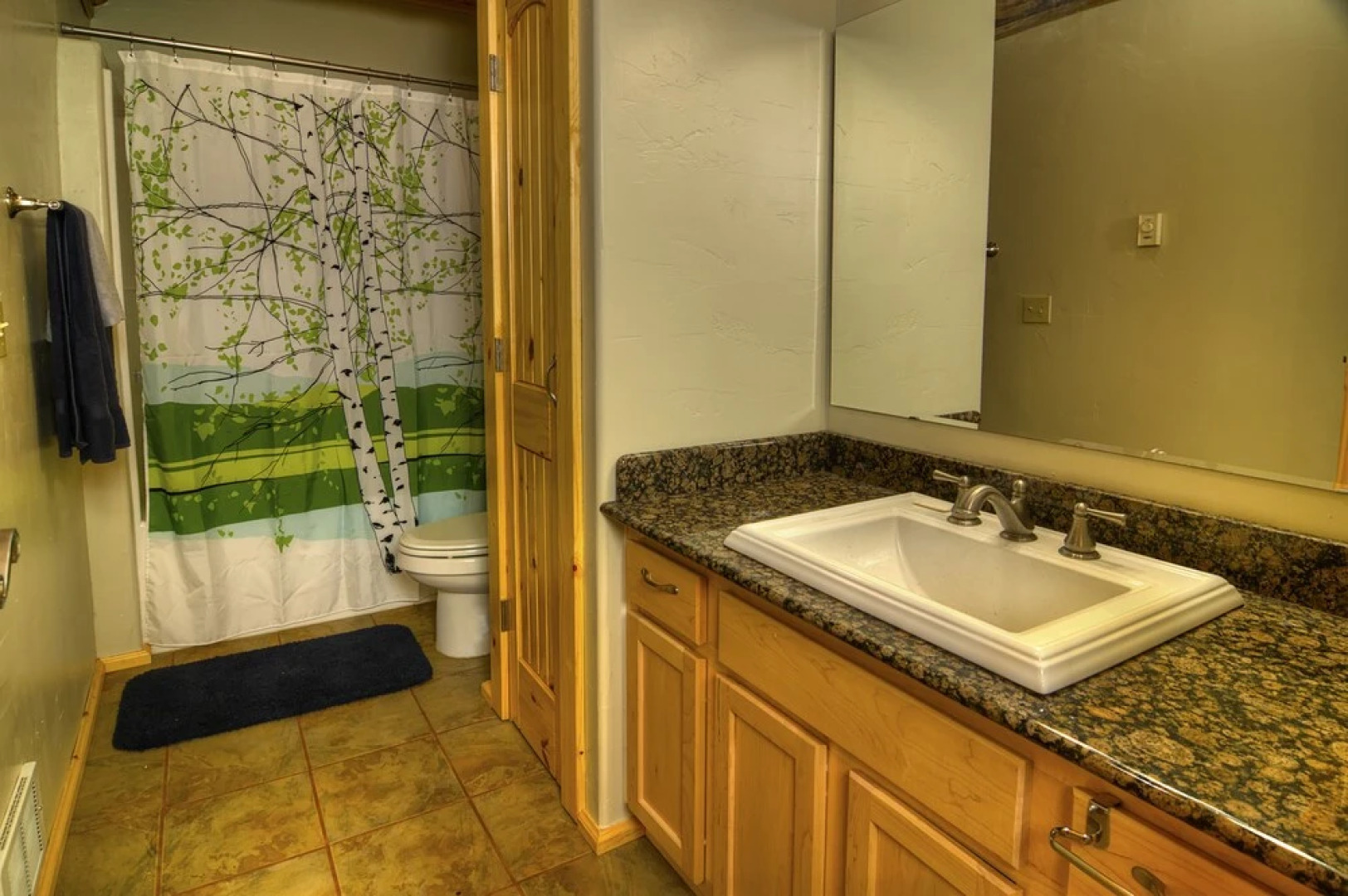 Tall Timbers Lodge - Two Bedroom Cabin with Hot Tub