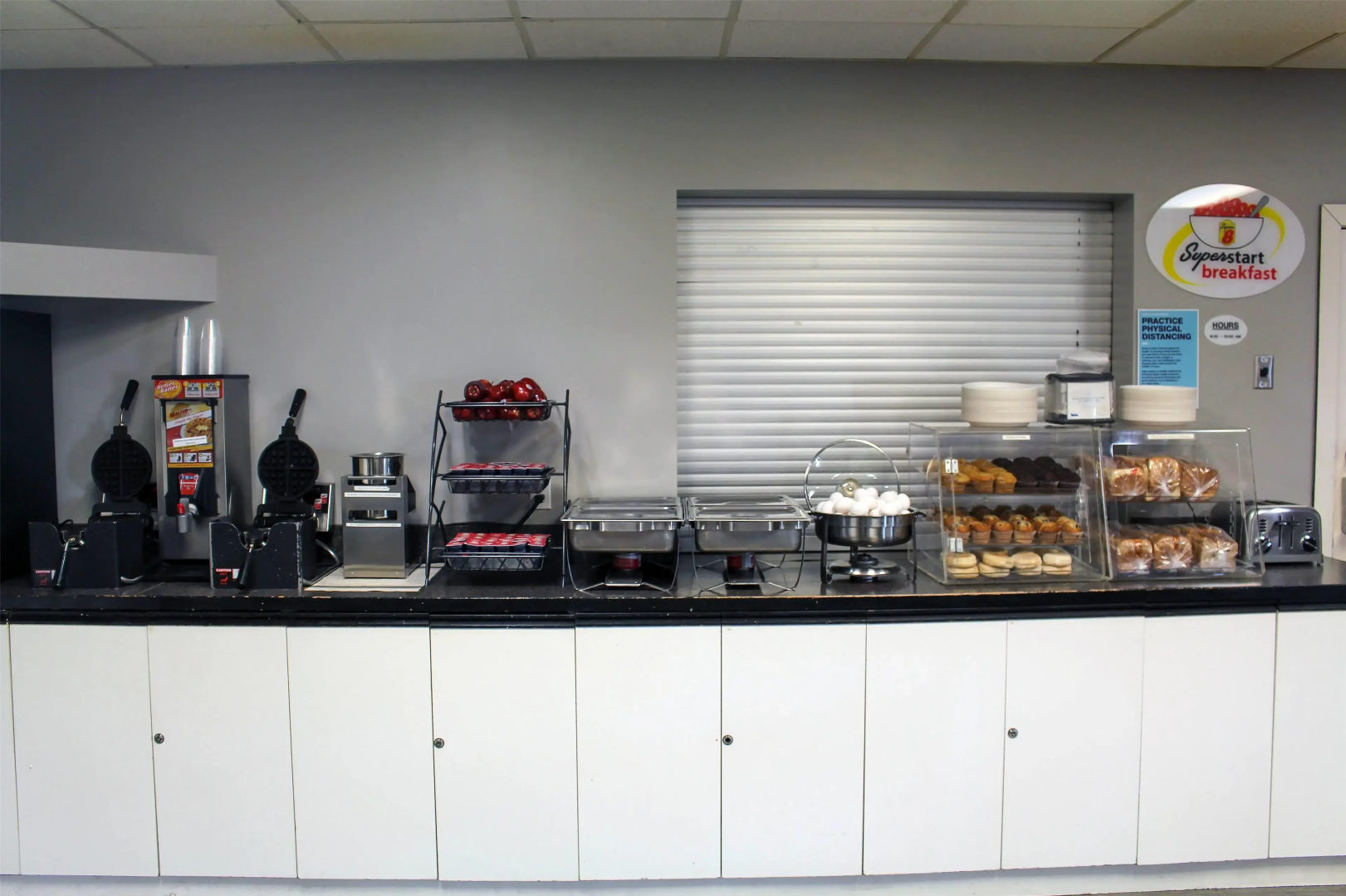 Super 8 by Wyndham Edmonton South