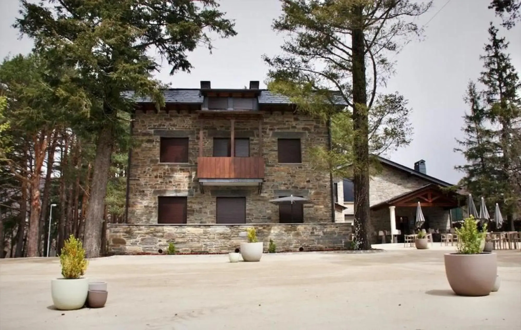 Villa Lucerna Sports & Hotel Resort