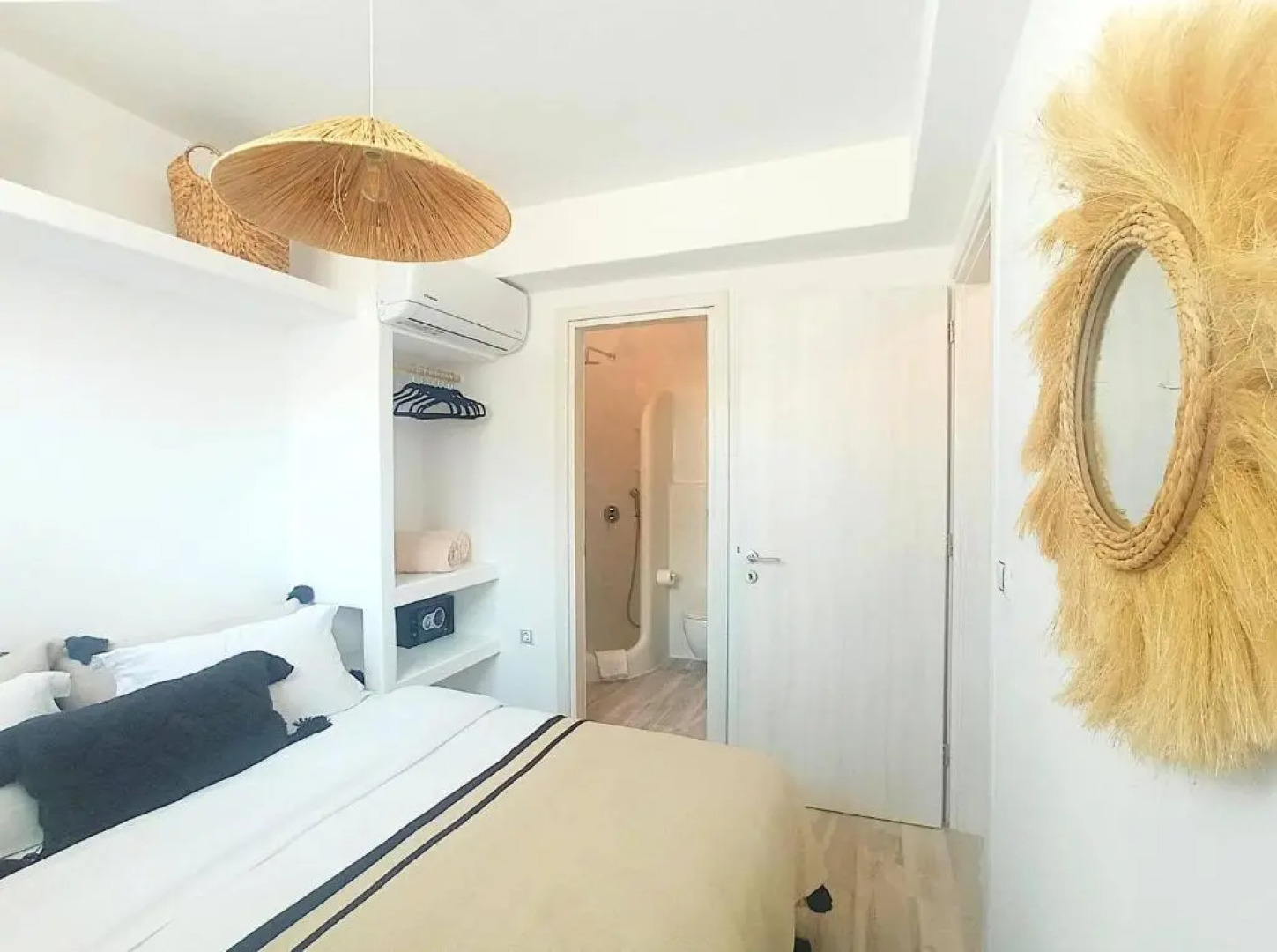 The Nine Graces - Agios Prokopios Beach Villas with Private Swimming Pools