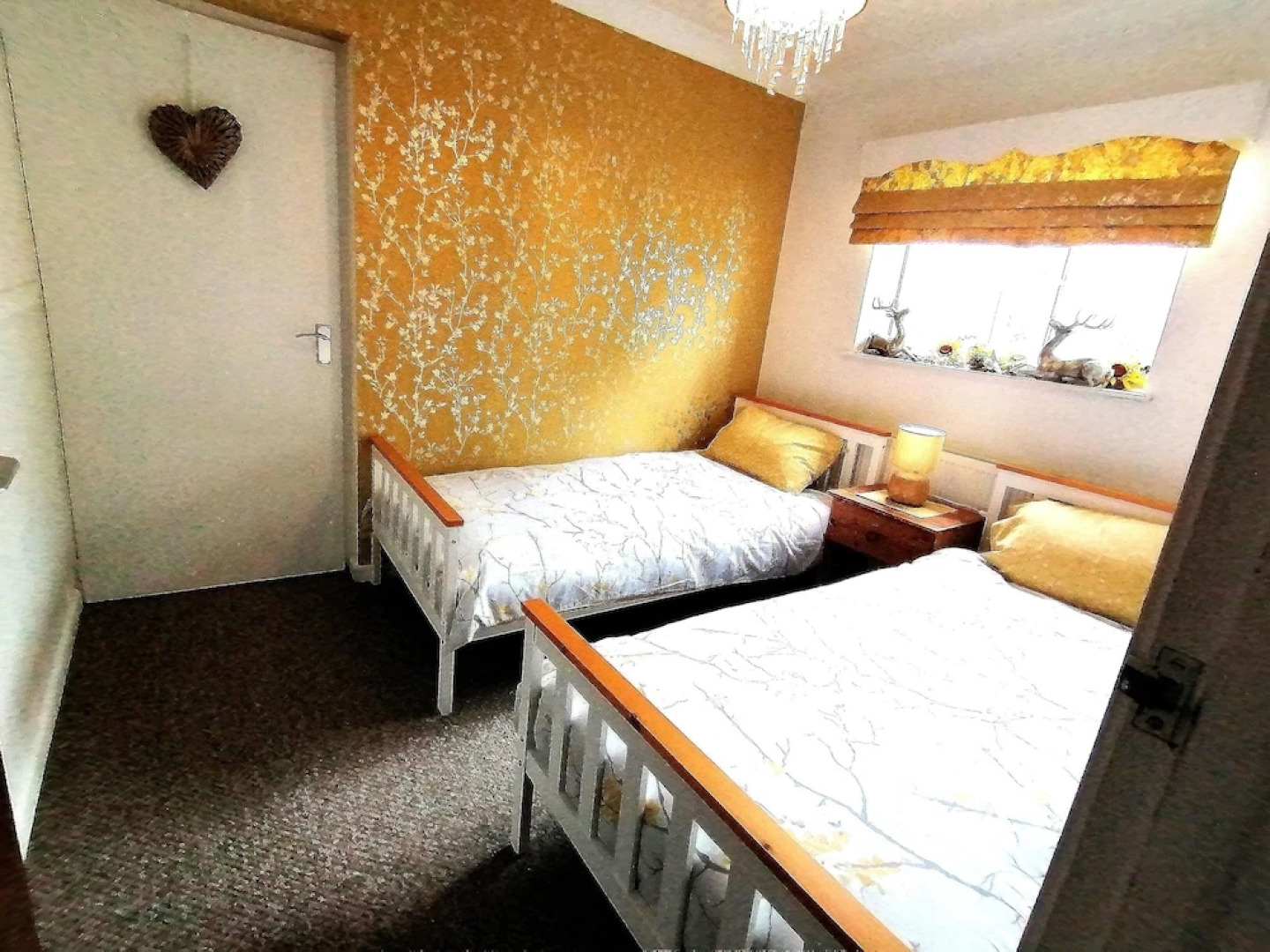 Lovely 2-bed Cottage in Pencarreg