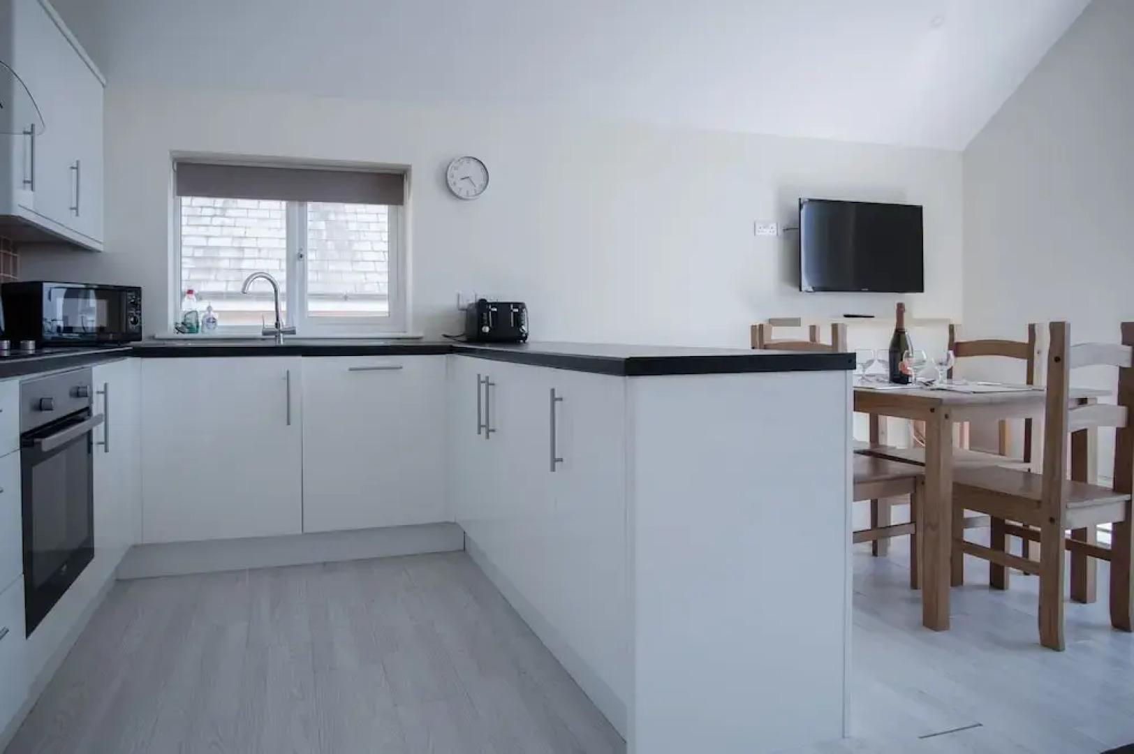 Caldey - 2 Bedroom Apartment - Pendine