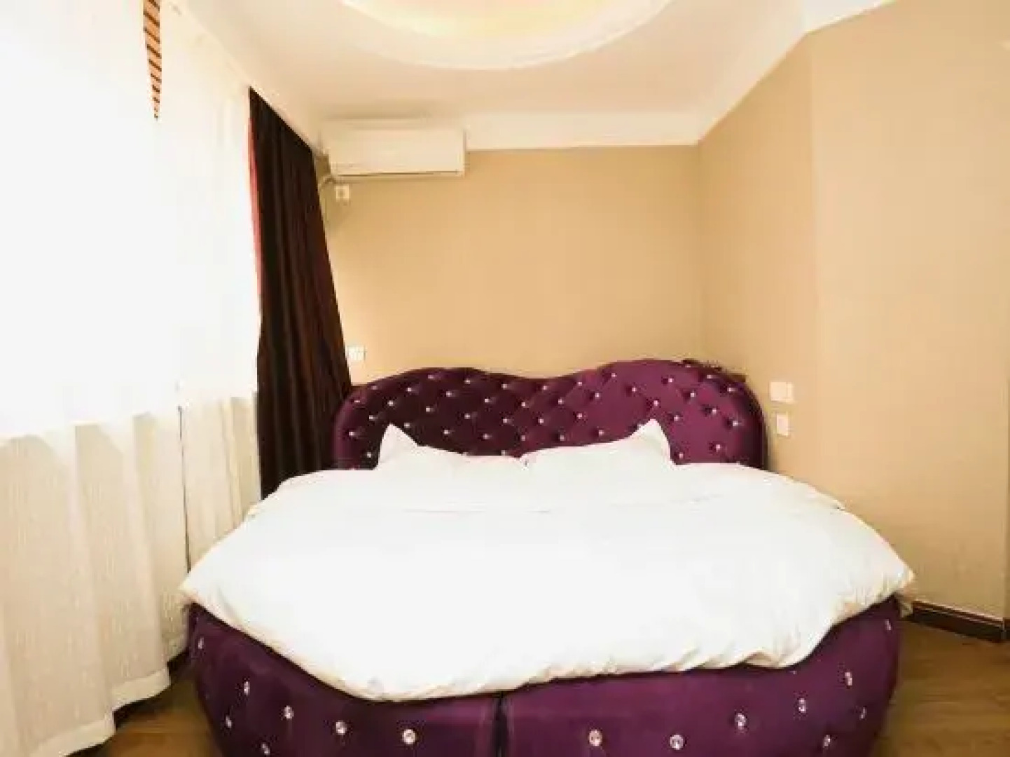 Qianbaidu Hotel (Changchun Jida South School Store)