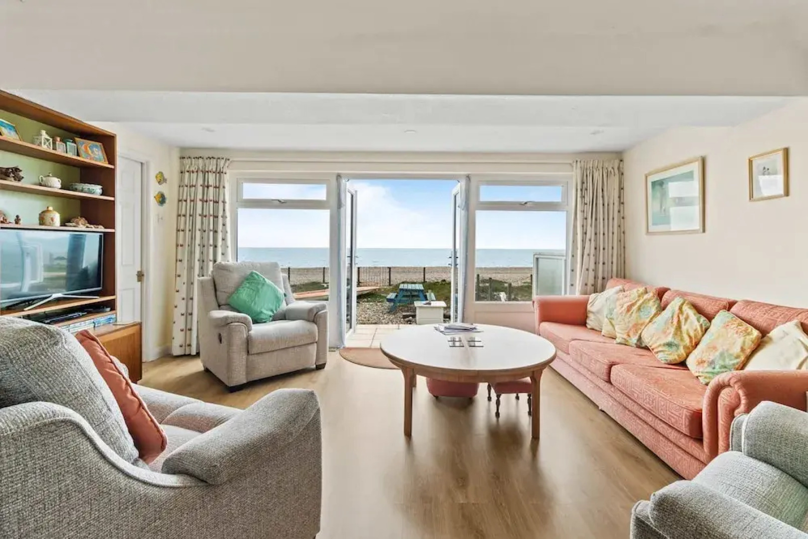 The Coastal Crab - Family-friendly Three-bed Beach House in Pevensey