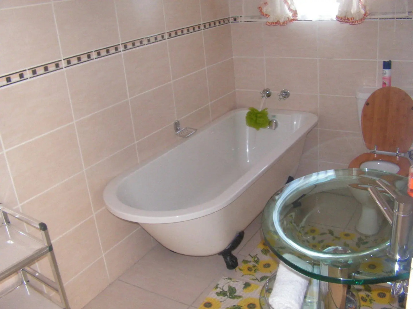Moshitametsi Guesthouse
