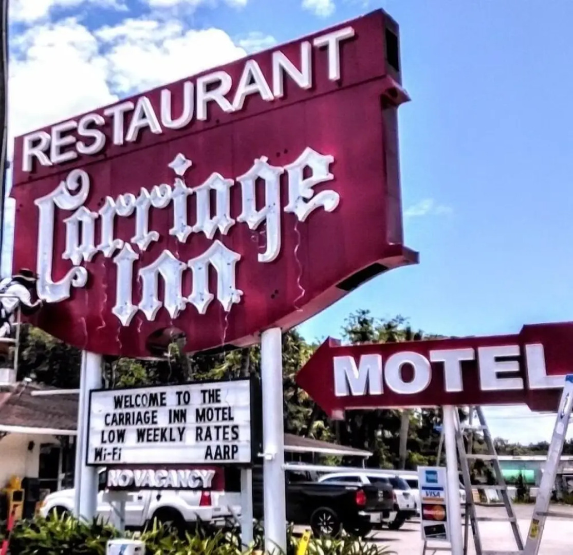 Carriage Inn Motel