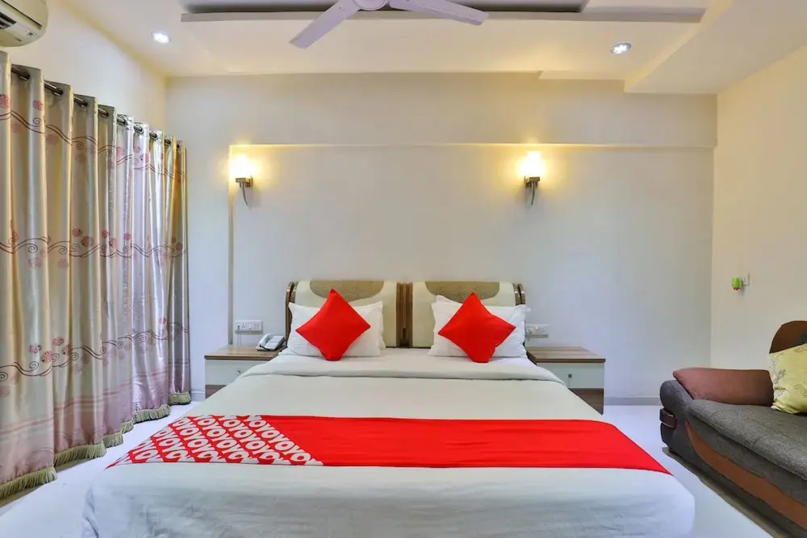 OYO 23180 Patel Ni Motel