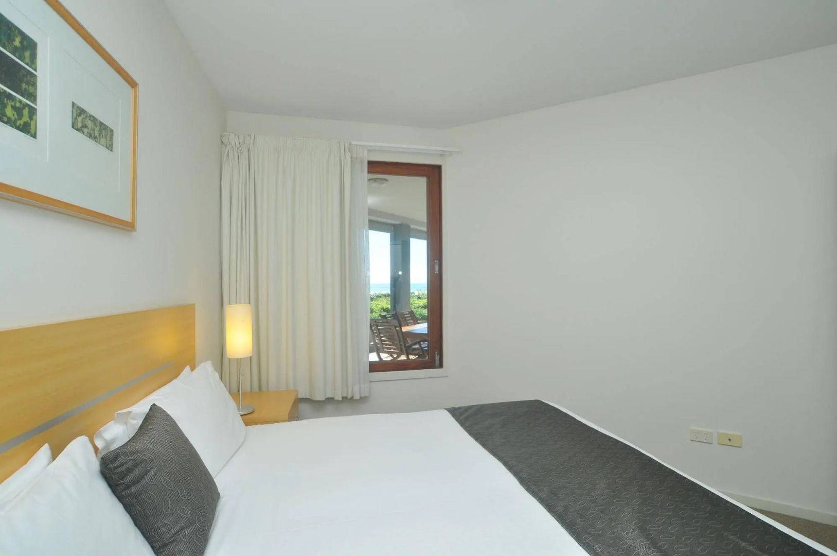 Lennox Point Holiday Apartments