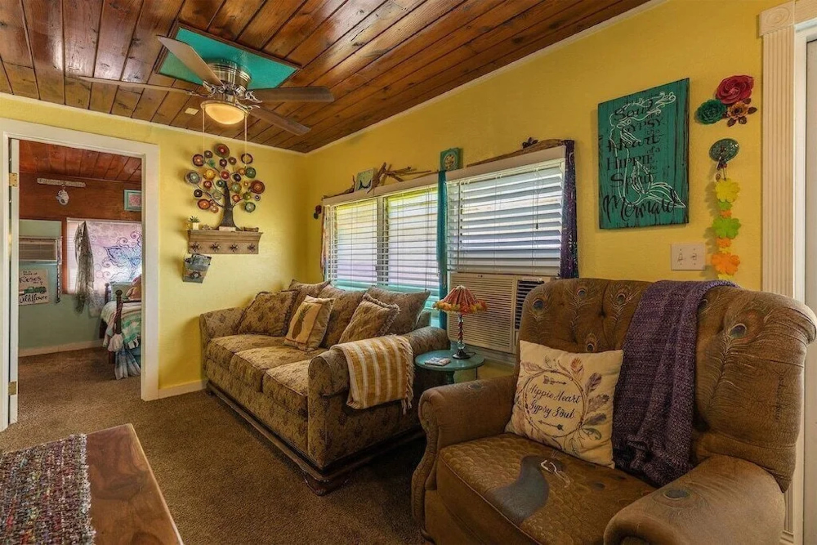 Come Friday Cottages on the Bay