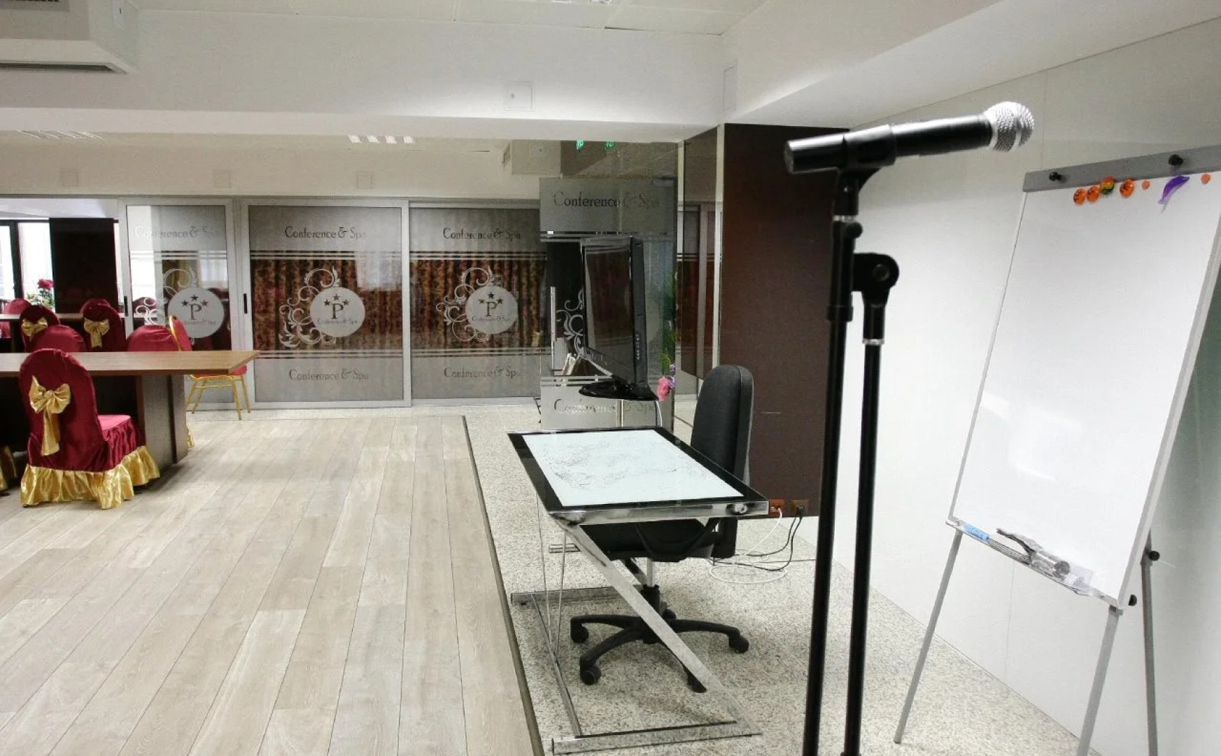 Grand Pier Hotel Old Town