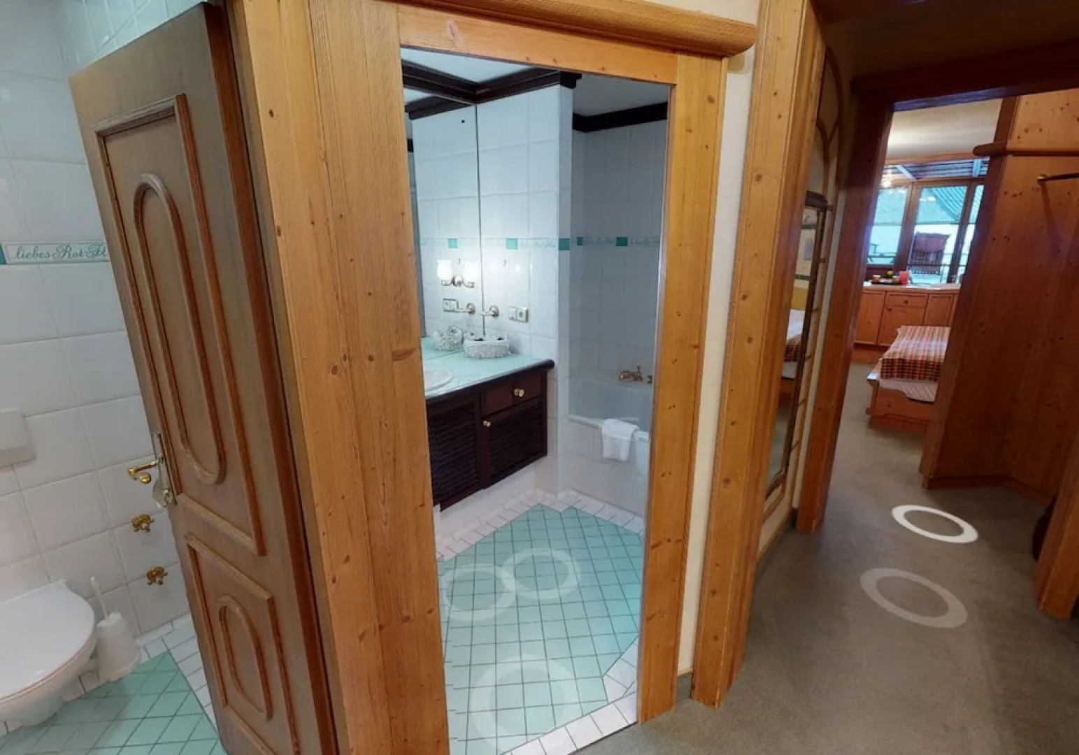 Wellnesshotel ...liebes Rot-Flüh