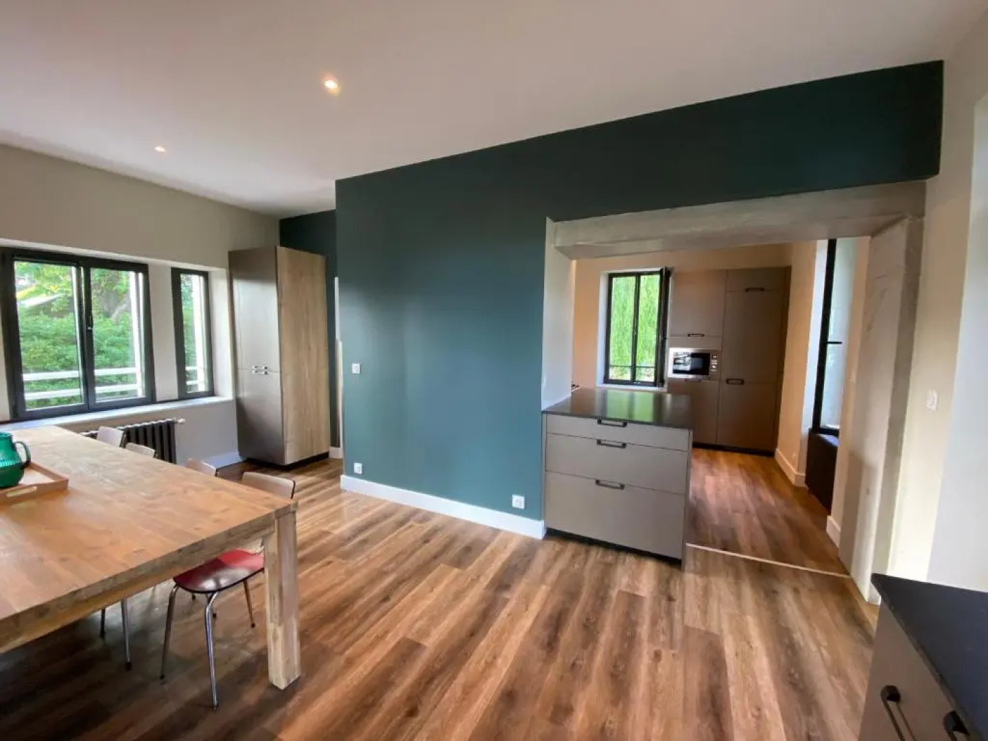 L Alouette by Icone Collection