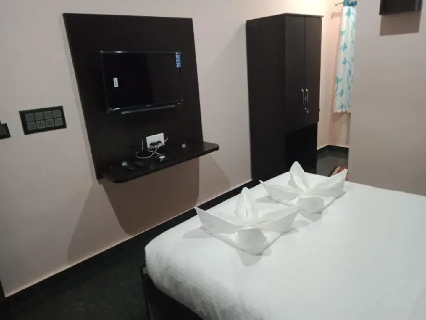Super OYO Flagship 93452 The Runway Inn Resort