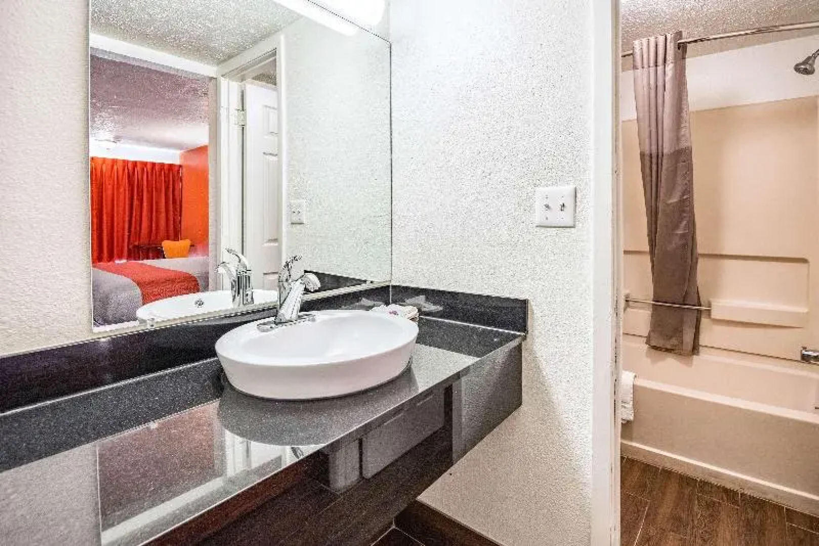 America's Best Value Inn & Suites Columbus