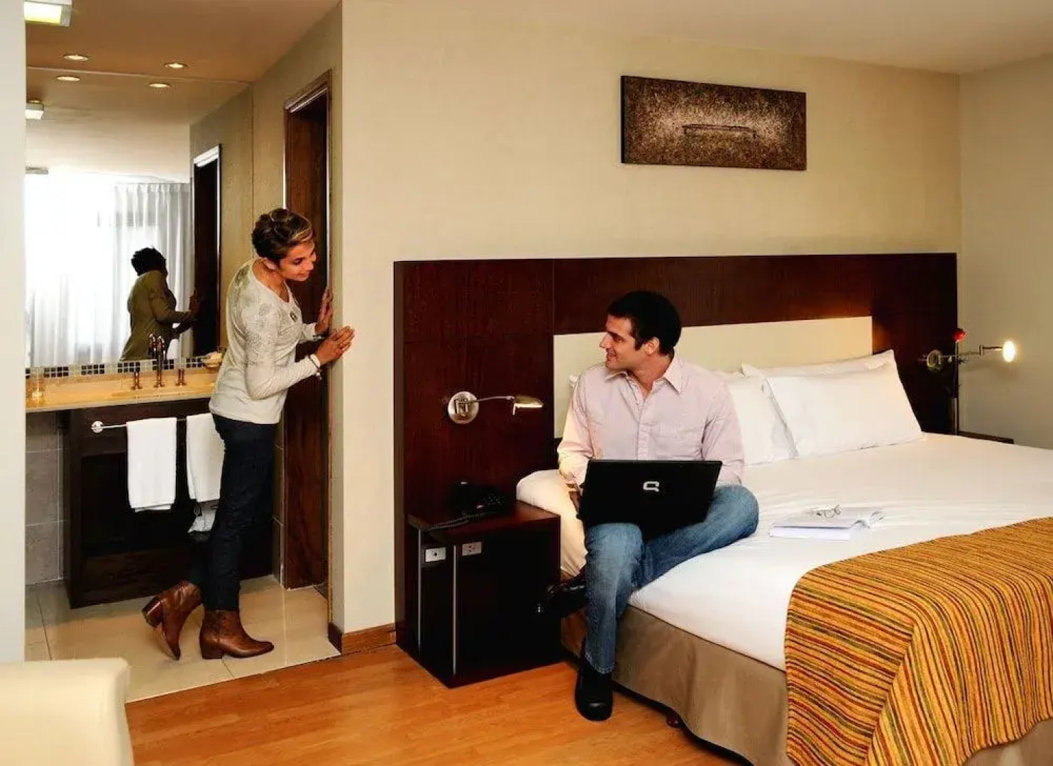 Del Bono Suites Art Hotel