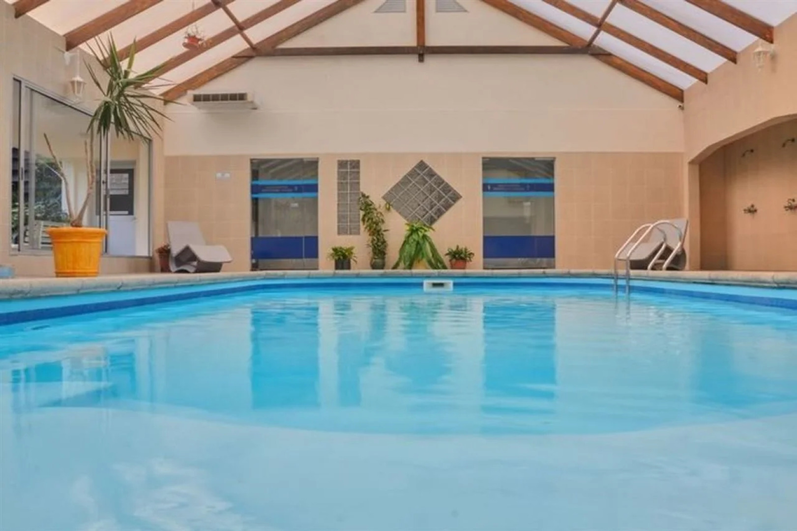 Paradise Spa & Complejo Turistico