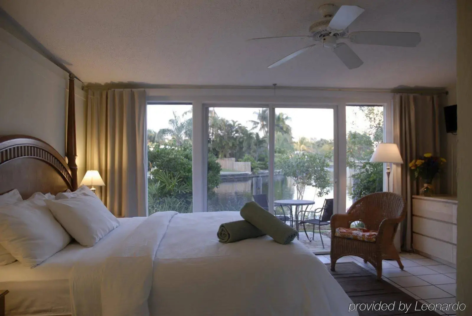 The Cabanas Guesthouse & Spa 