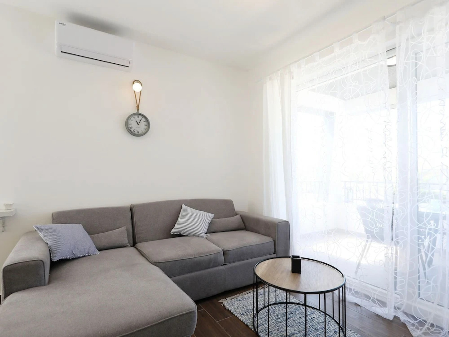 Modern and Luxurius Apartment With Swimingpool, Nice sea View Terrace