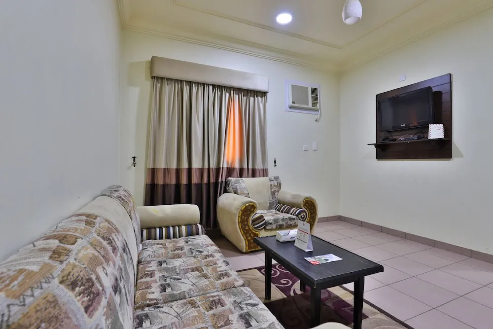 OYO 410 Diamy Apartments