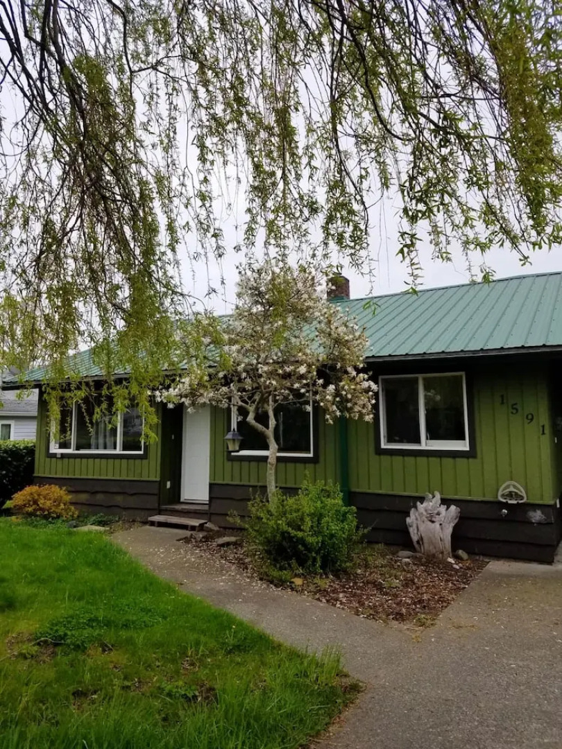 House With 2 Bedrooms in Campbell River, With Wonderful Mountain View, Furnished Terrace and Wifi Near the Beach