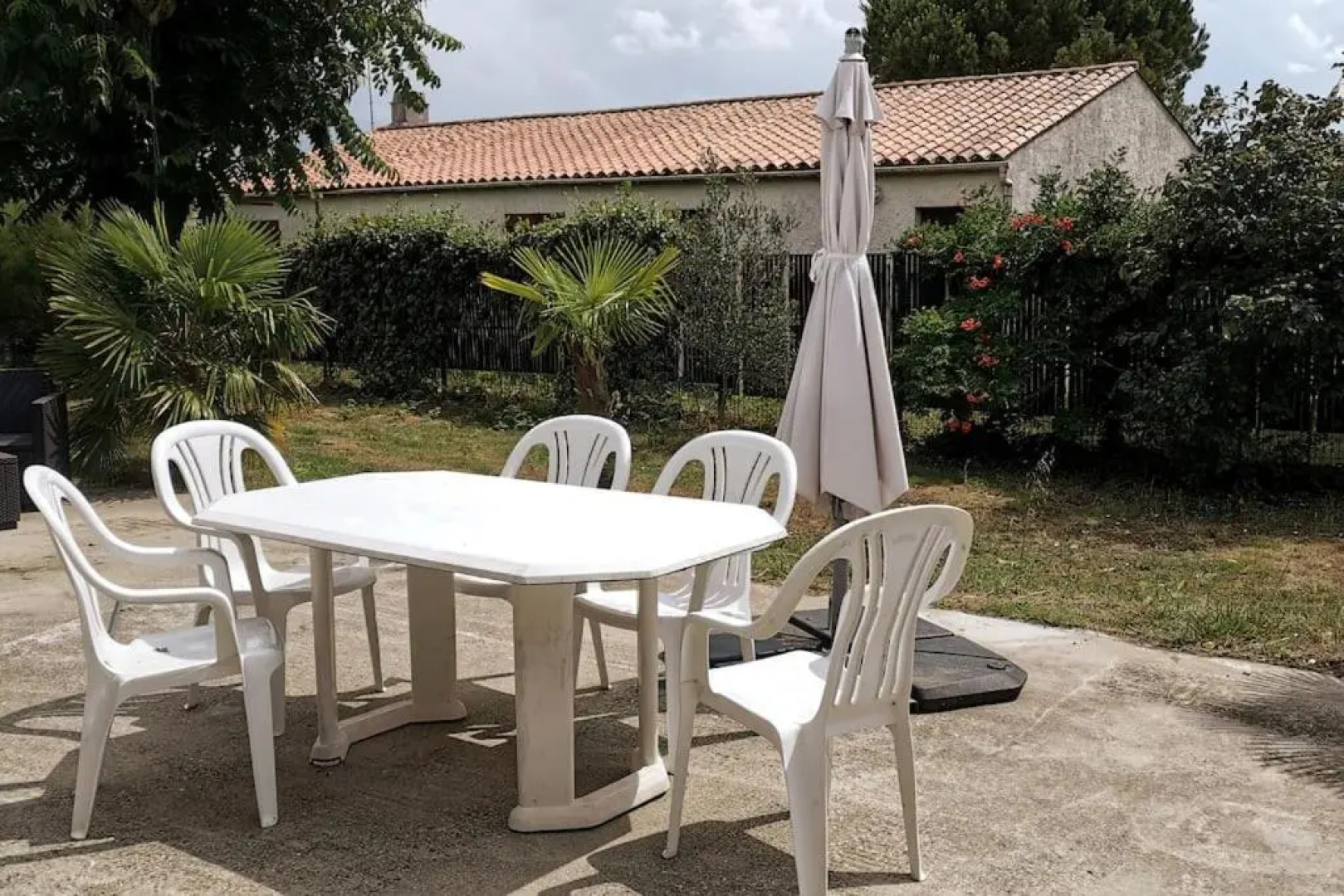 Villa Family Surf sur un terrain arborée et clos, calme et repos