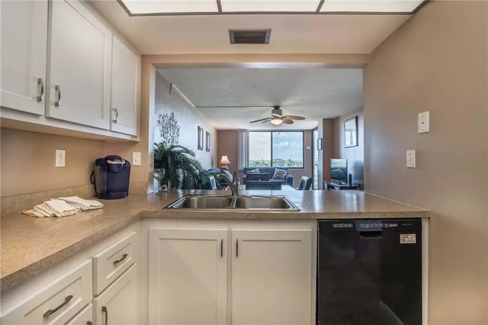 Palma Del Mar D601 - One Bedroom Condo