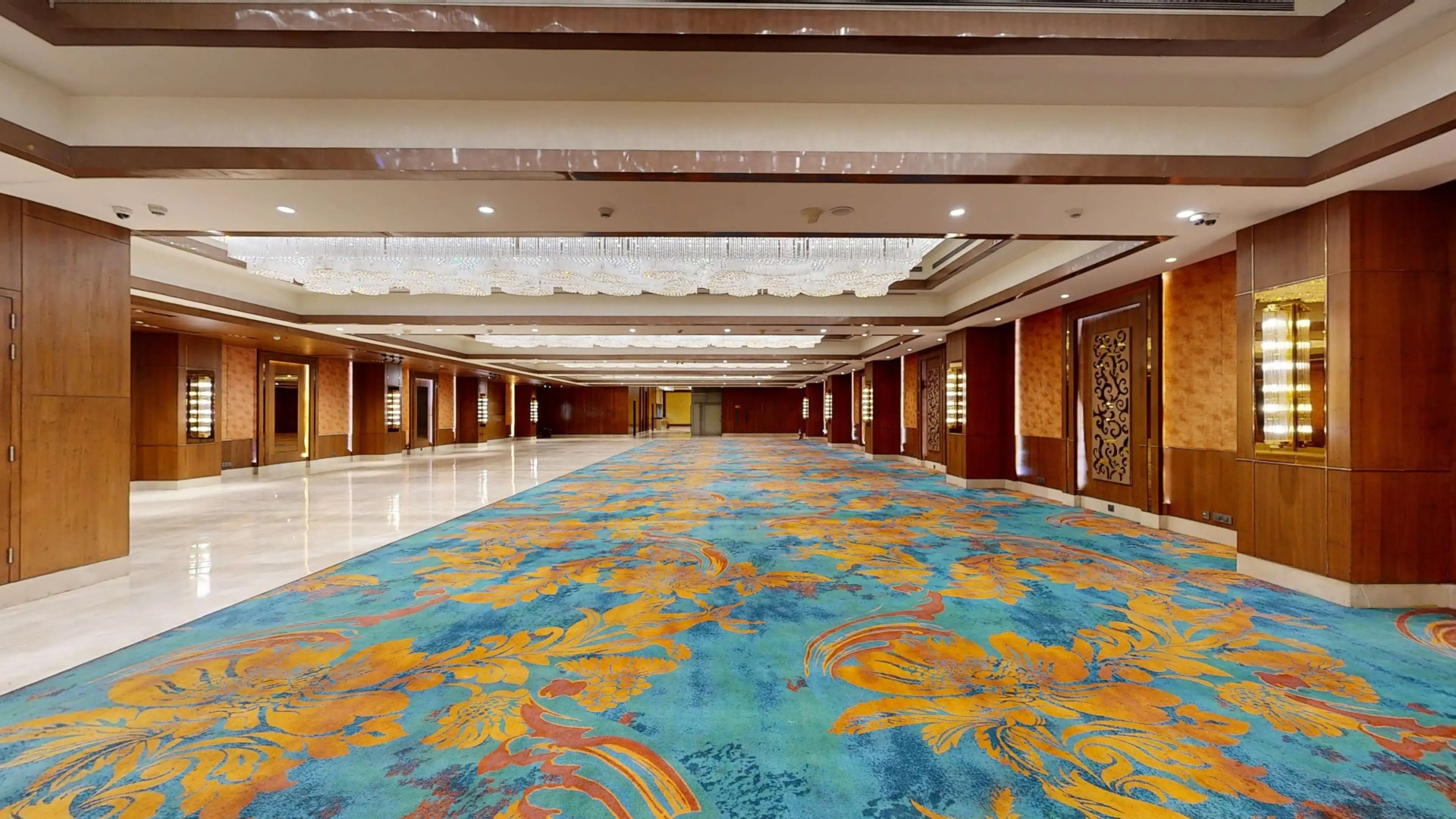 Radisson Blu Towers Kaushambi Delhi NCR