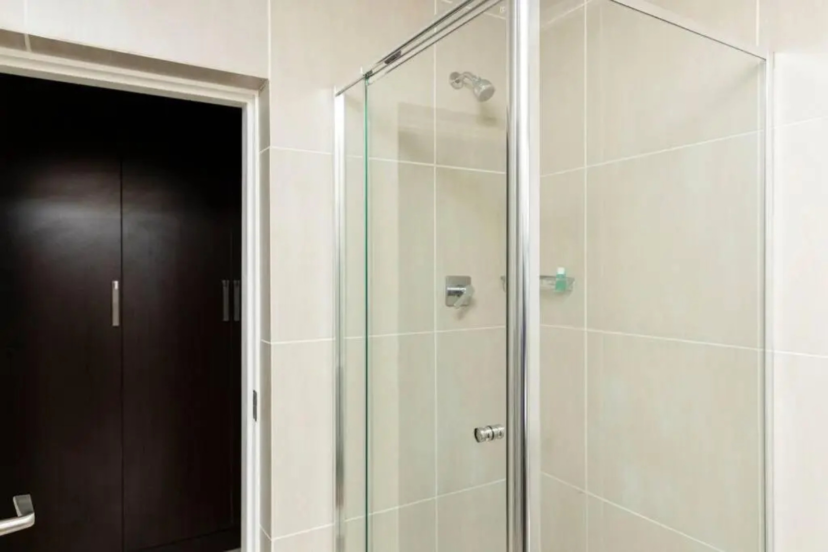 Alimama Spaces: the Manson's Greenstone