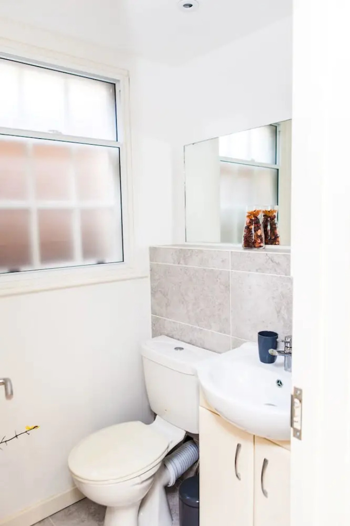 Cyrus House Cottage Apartment