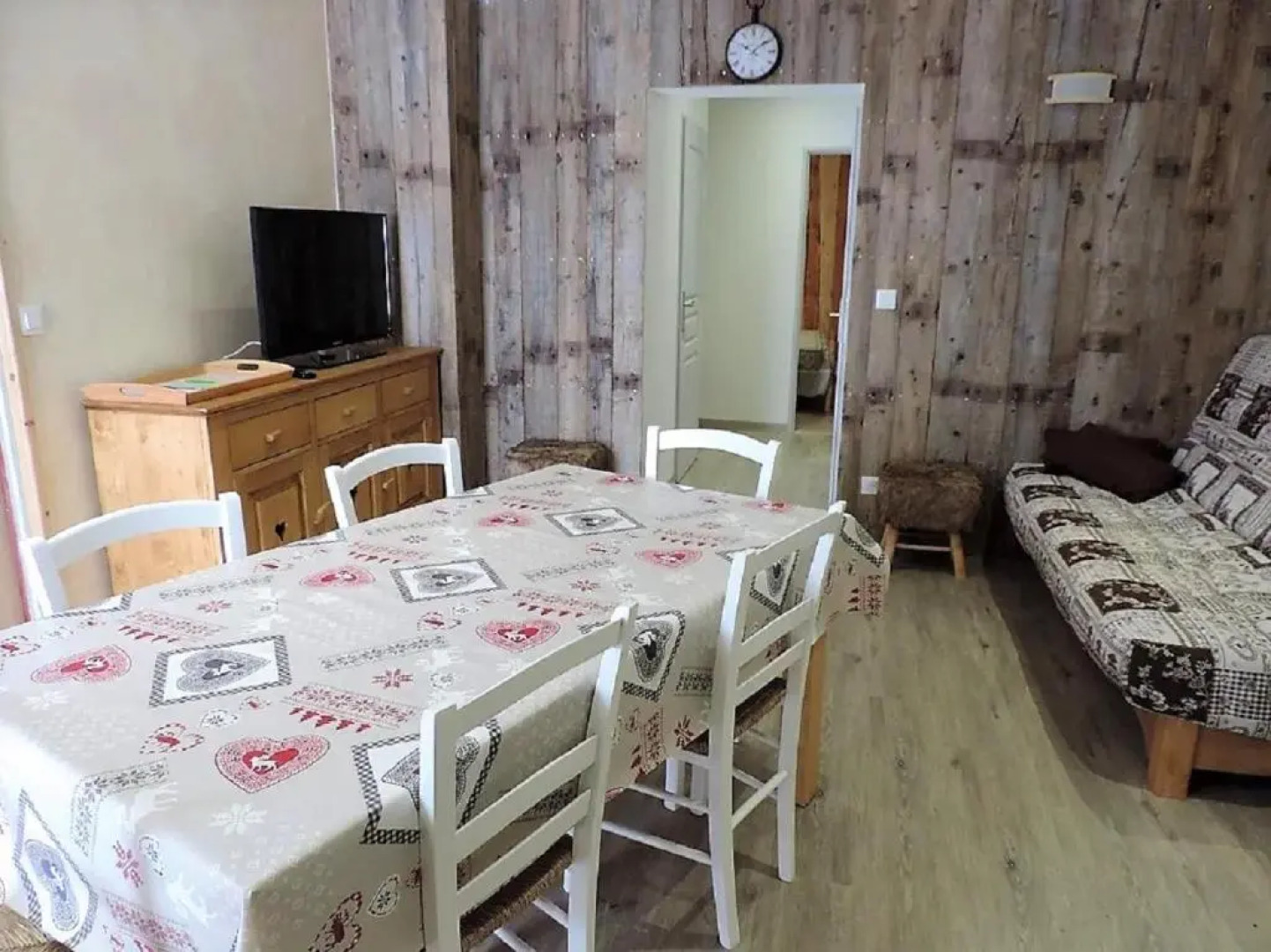 CASA Sylvie Piscine Sauna Pied des pistes 8 pers