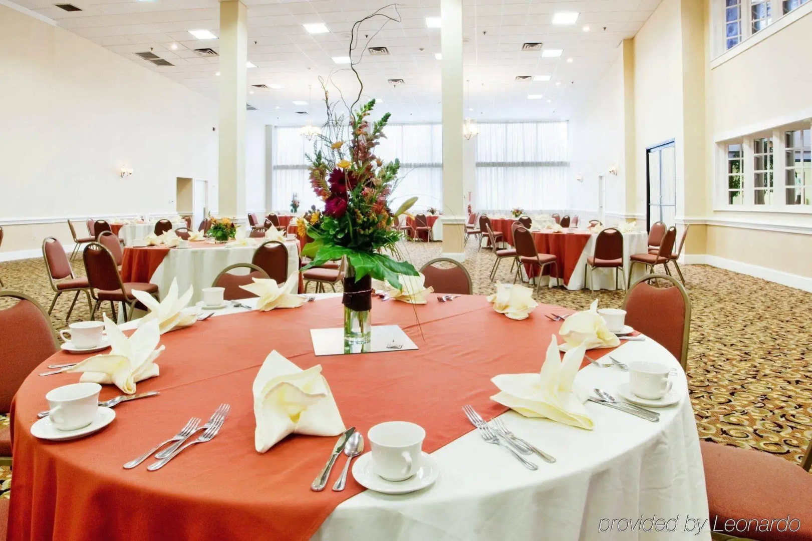 Holiday Inn Roanoke Airport – Conference CTR by IHG