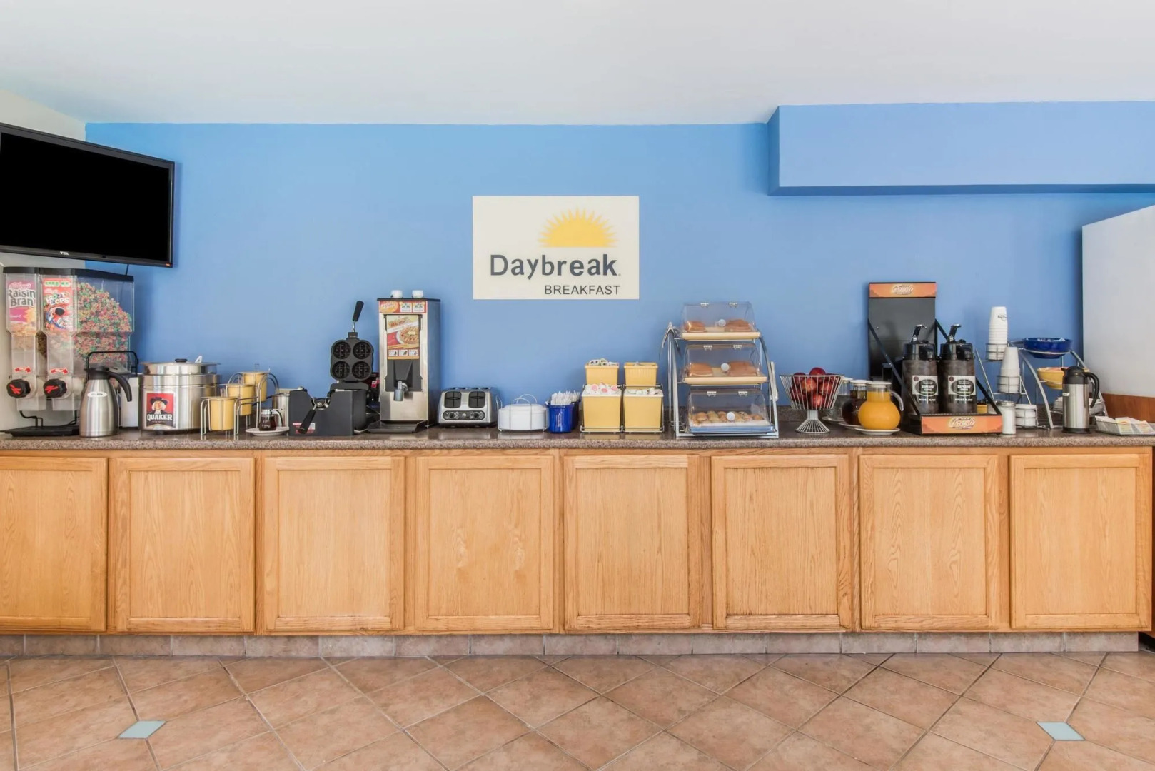 Days Inn & Suites Groton